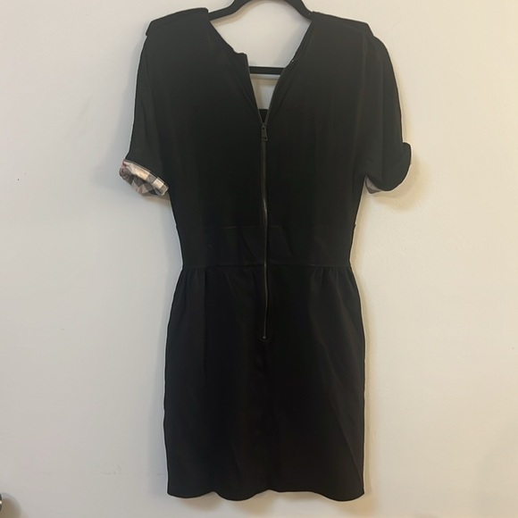 Burberry Dress - Size 8 - Picture 7 of 7